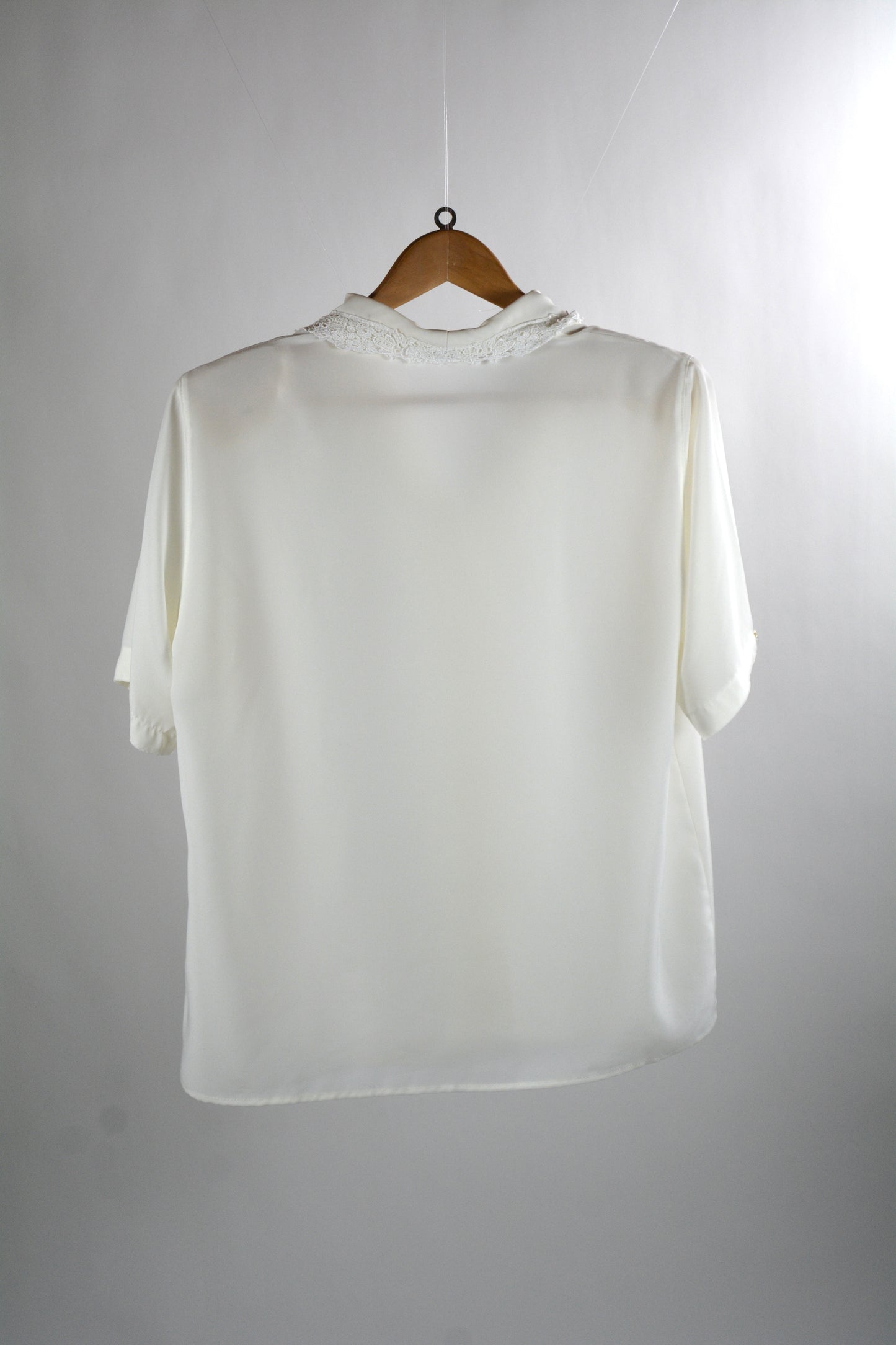 Camicia Vintage Avorio con Colletto in Pizzo