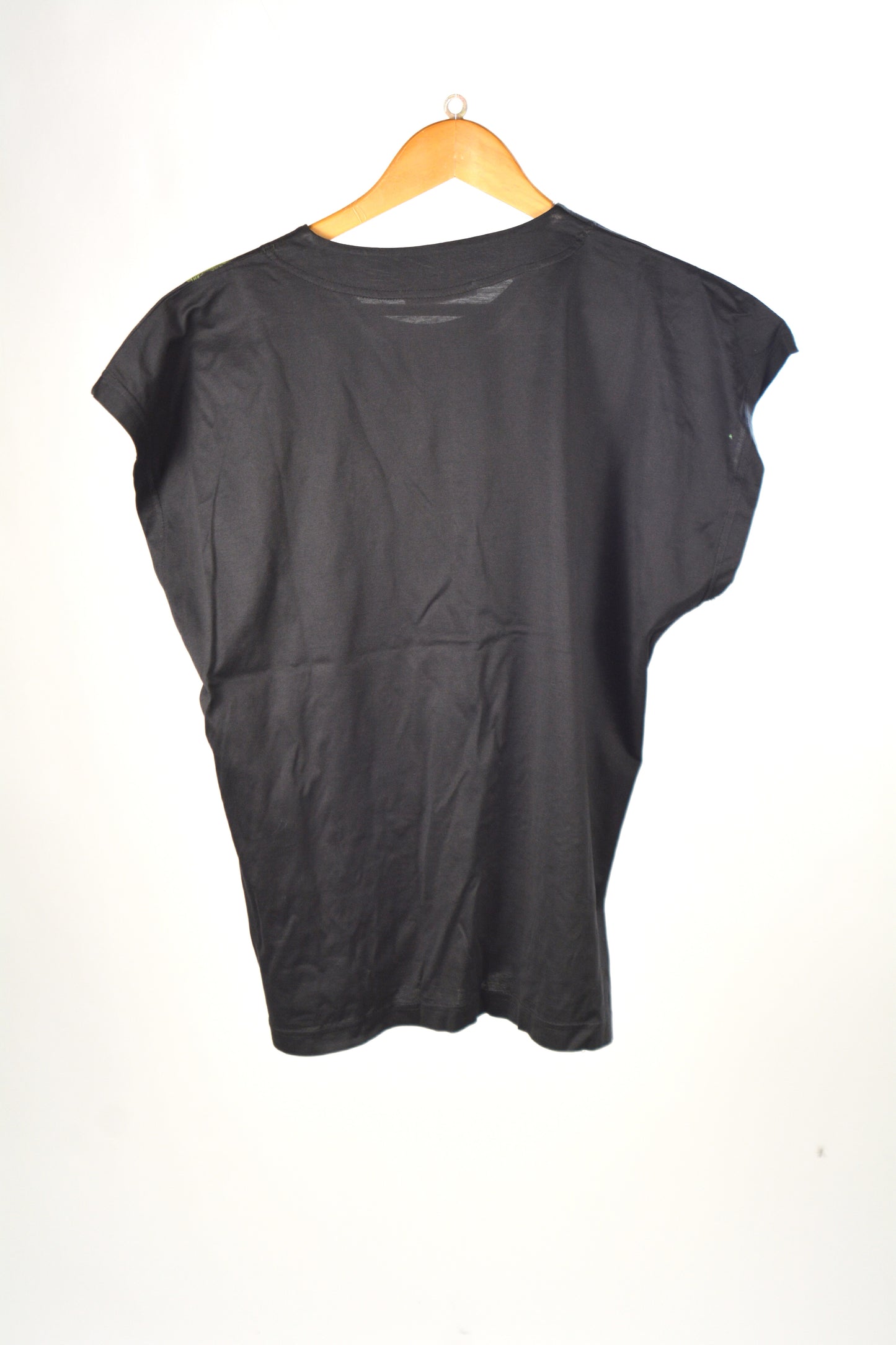 T-shirt Vintage Le Maglie di Mary – Stampa Etnica Nera
