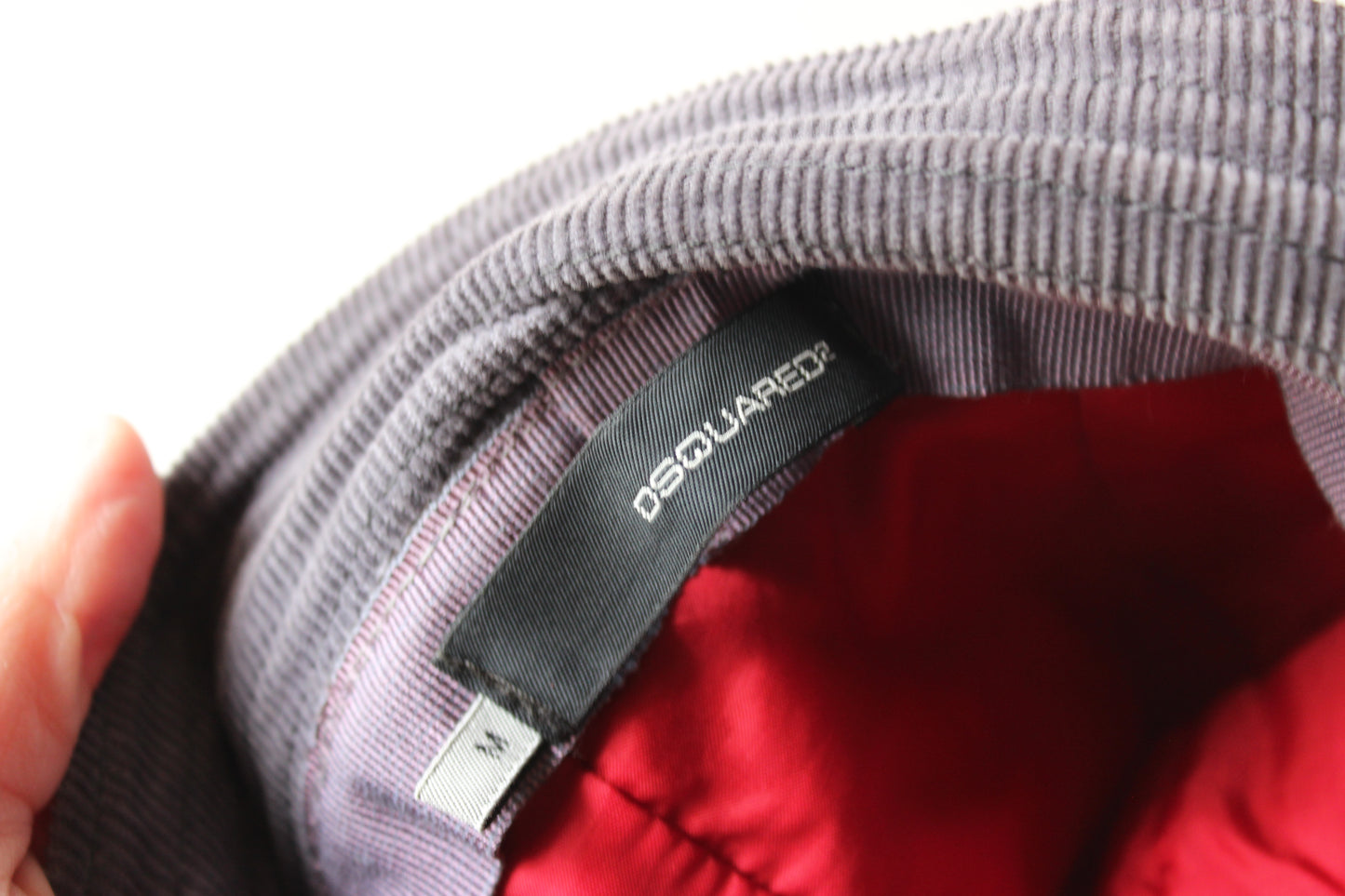 Bucket Hat Vintage Dsquared2 – Velluto a Coste Grigio Logo Gotico Taglia M