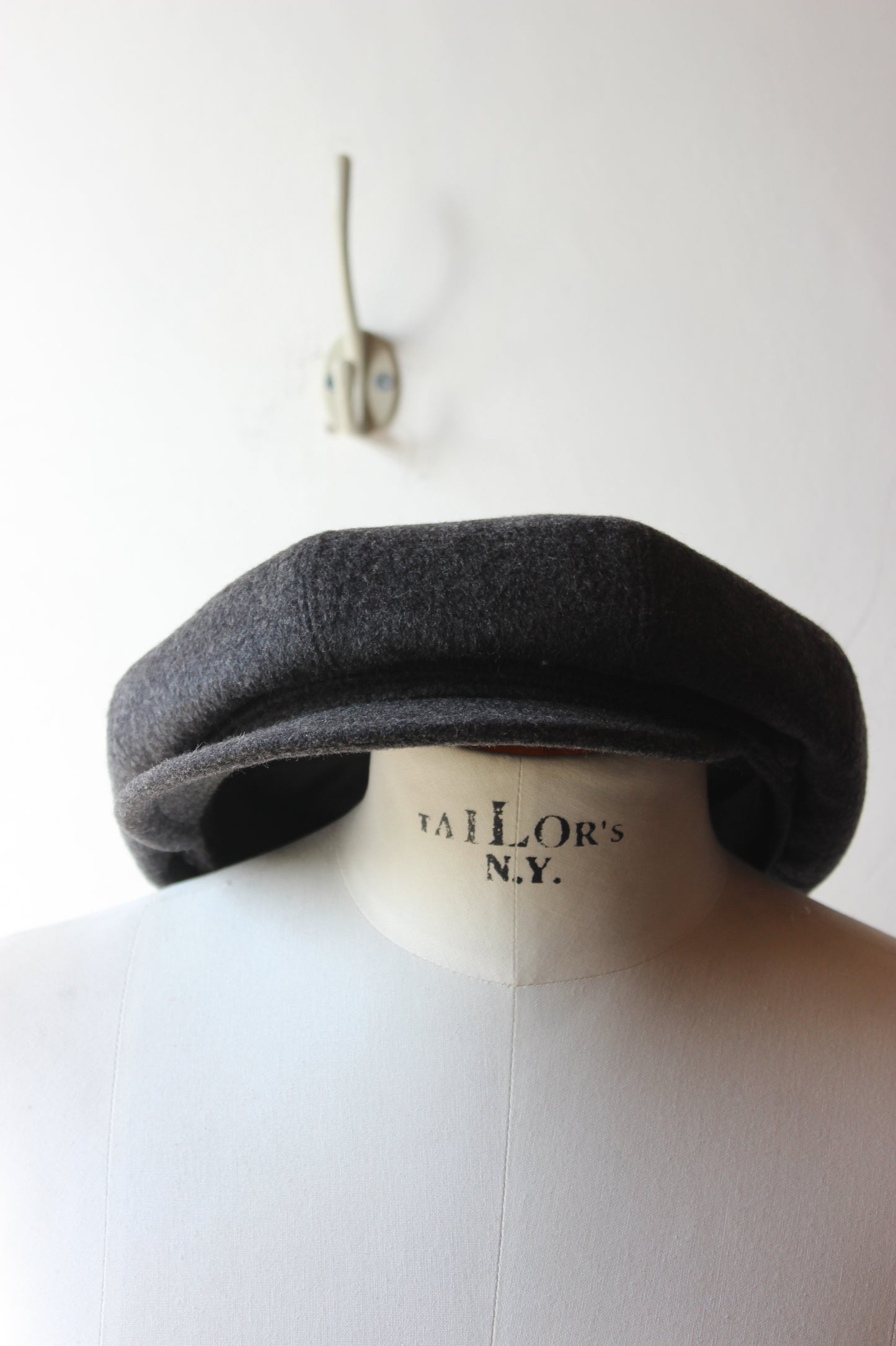 Basco Vintage Royal Nero 100% Cashmere - Guaranteed Super 100s