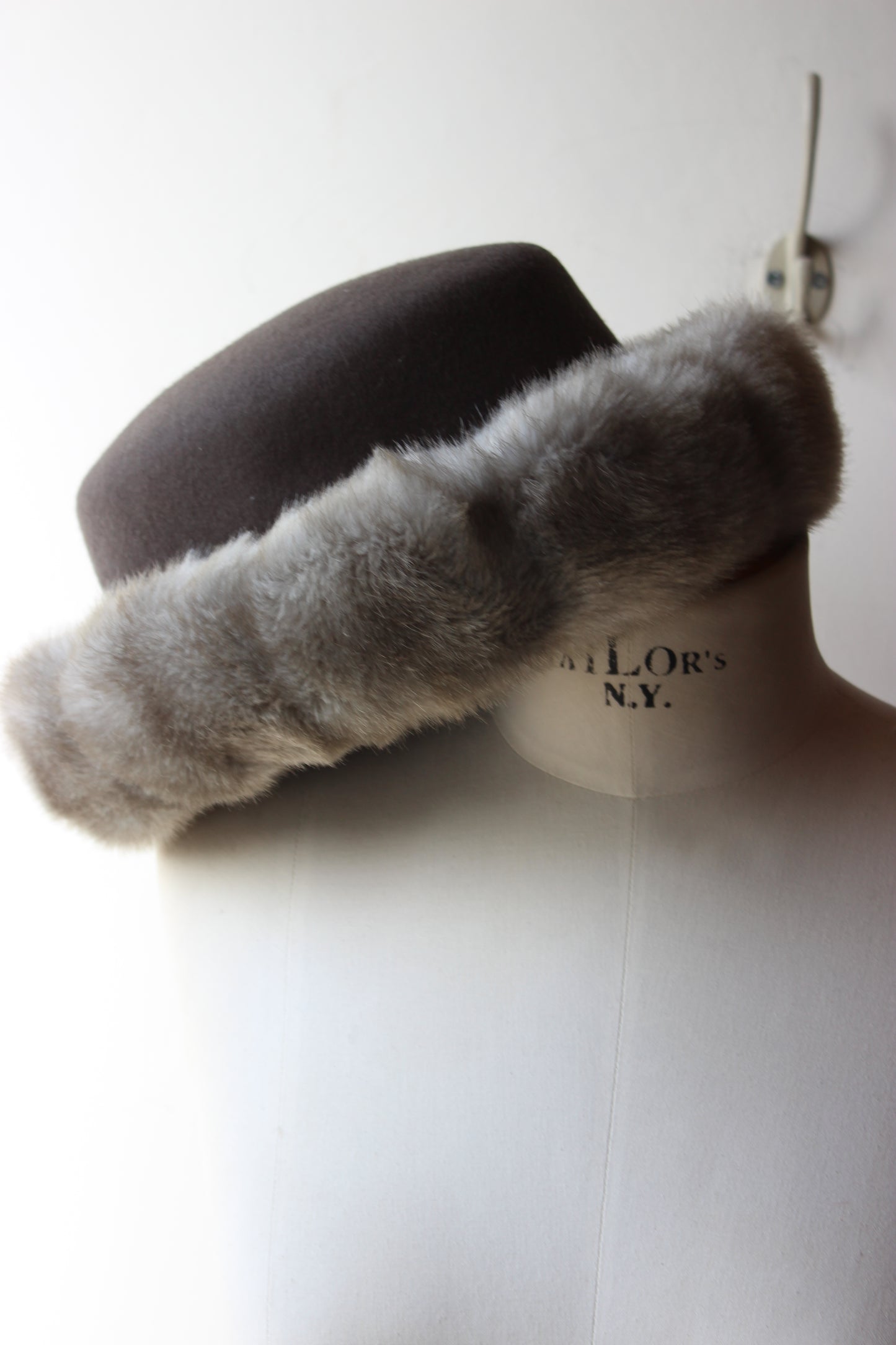 Cappello Vintage Invernale con ecoPelliccia - Grigio 100% Lana