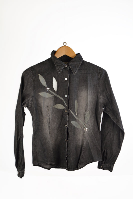 Bianca Maria Caselli Camicia Denim Nero Vintage — Applicazioni Foglie e Strass — Taglia S