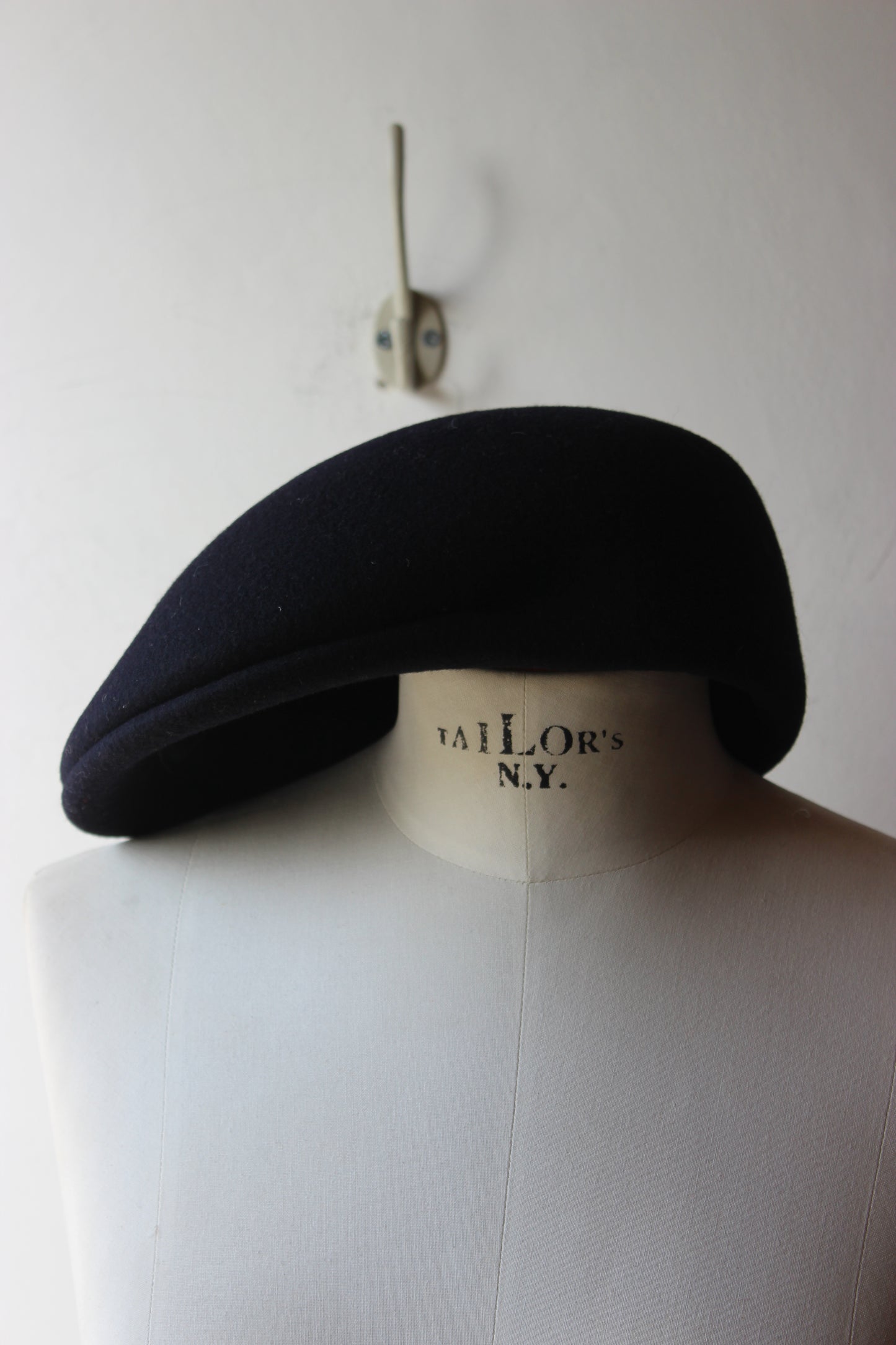 Basco Vintage Nero 100% Lana - Made in Italy