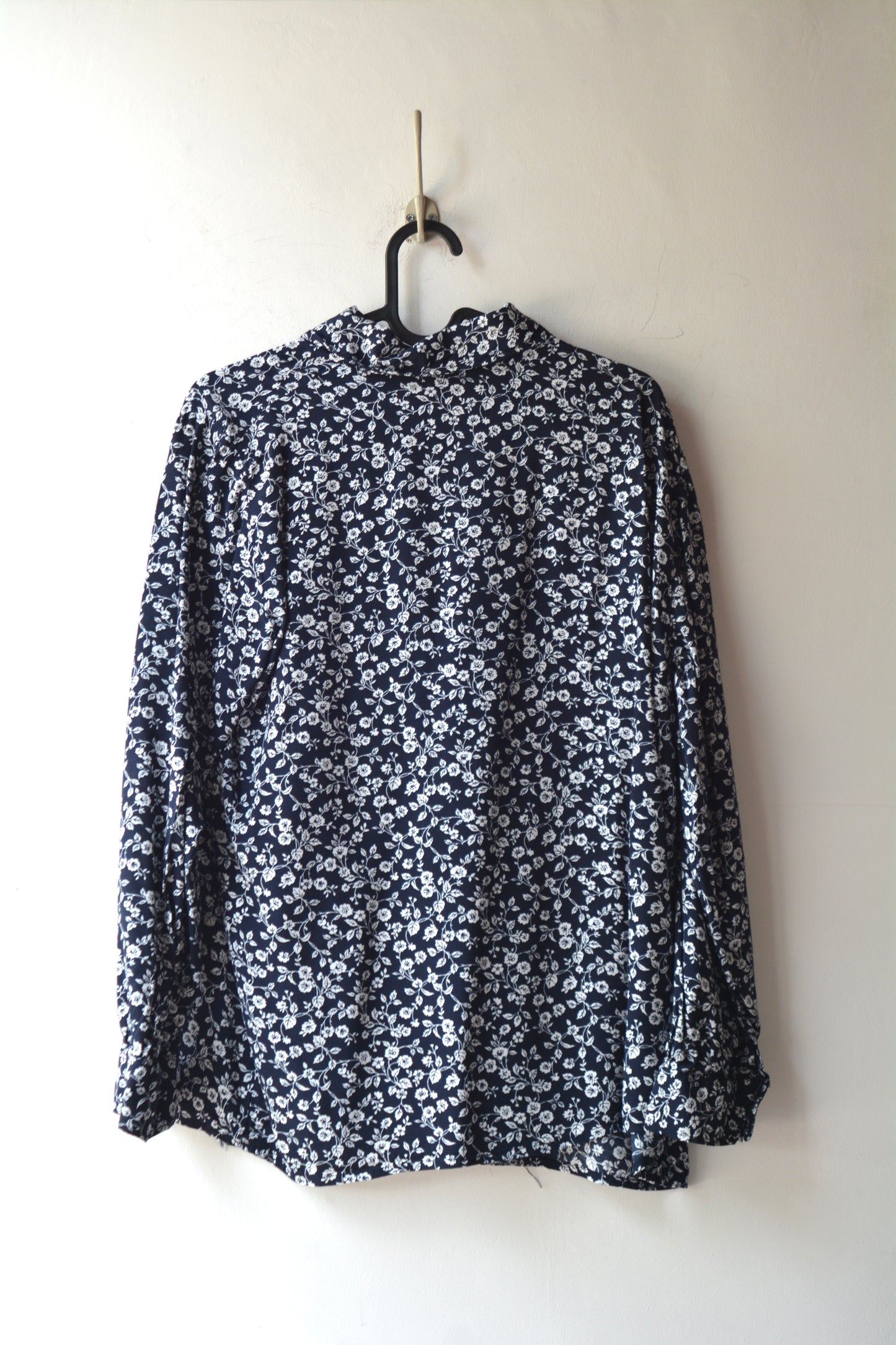 Camicia Vintage Floreale Blu Navy – Maniche Lunghe