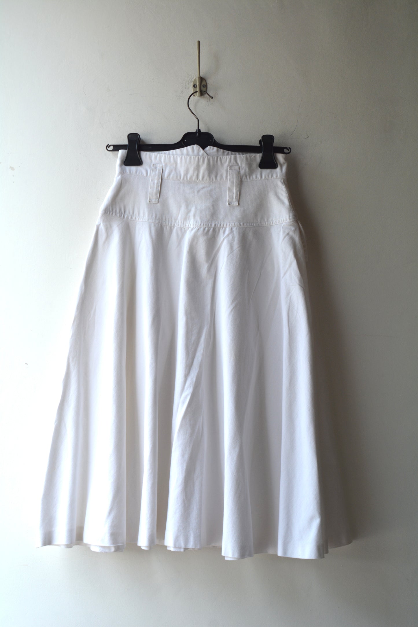 Gonna Midi Vintage Bianca a Ruota con Bottoni