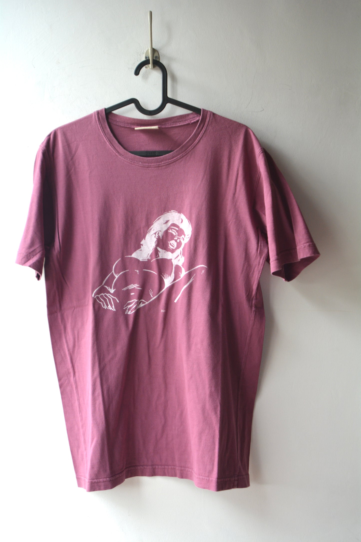 T-Shirt 750 Italy Rosa Antico con Stampa Figura Femminile