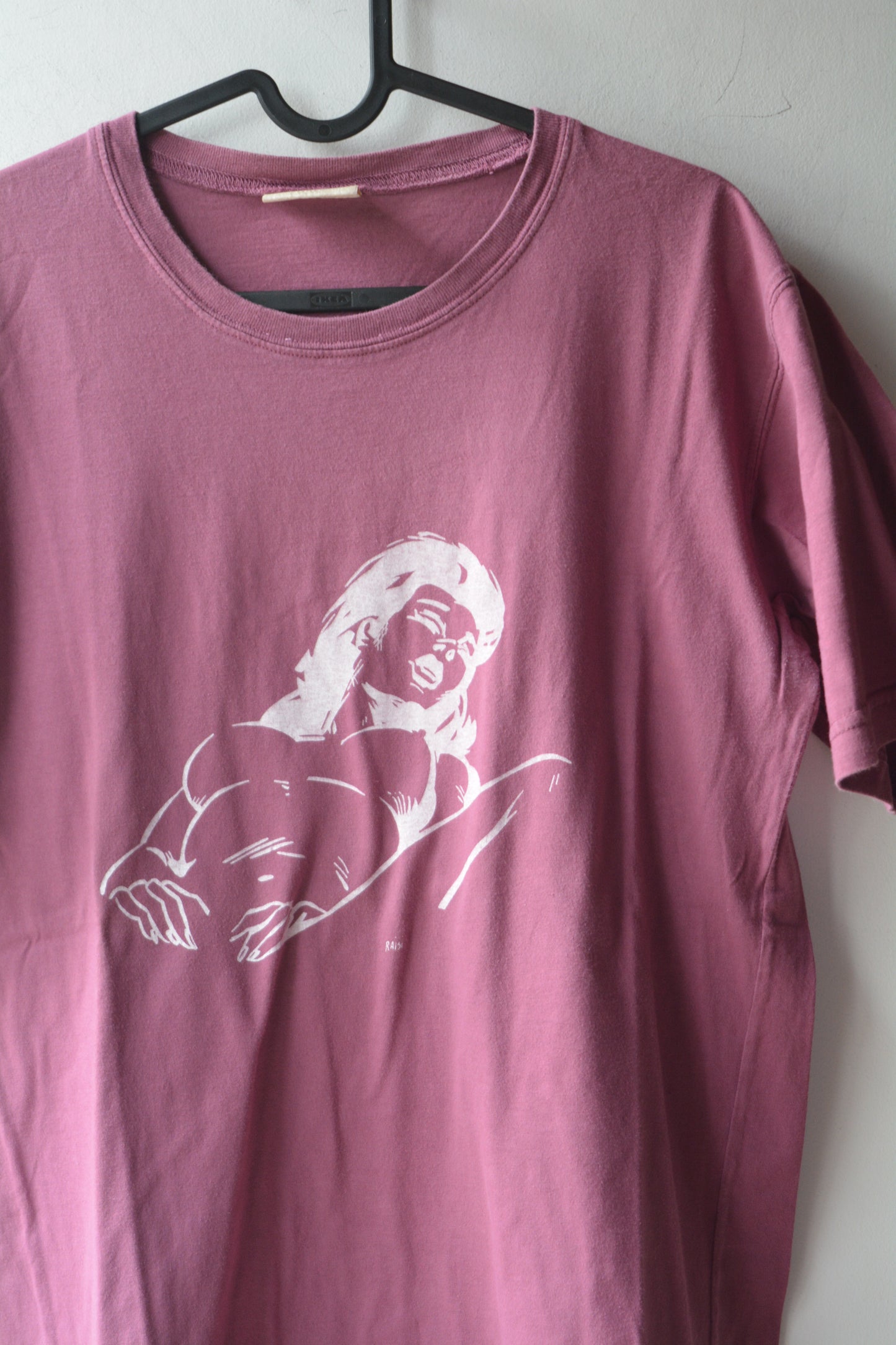 T-Shirt 750 Italy Rosa Antico con Stampa Figura Femminile