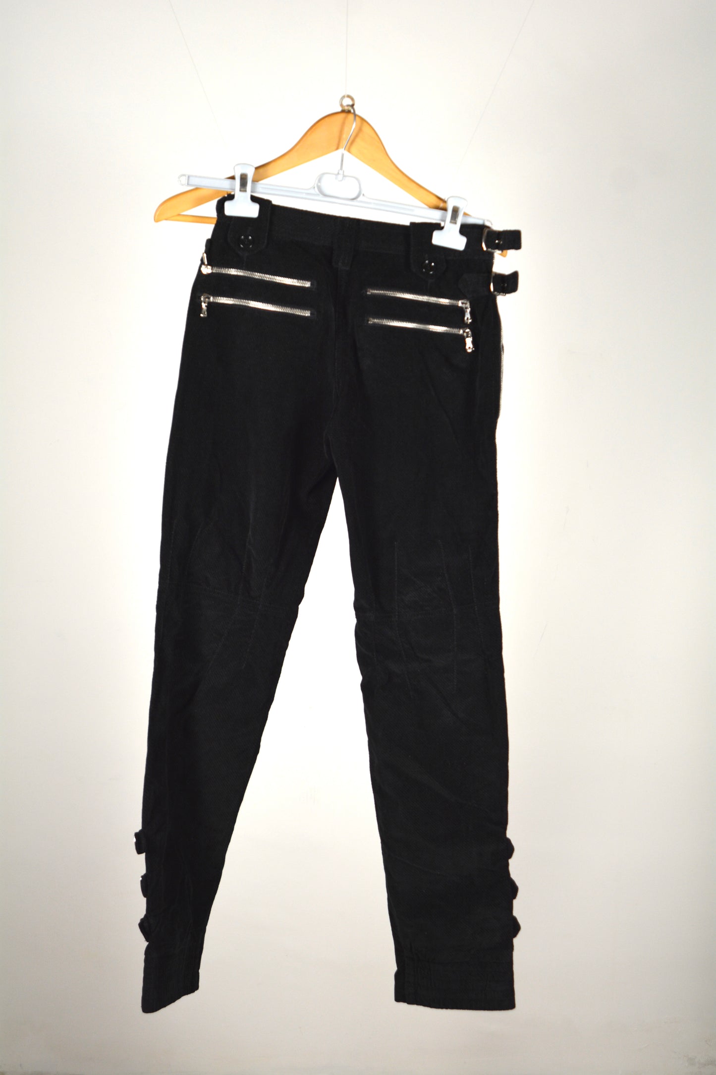 Pantaloni Vintage Dolce & Gabbana Neri con Fibbie e Zip – Taglia 40