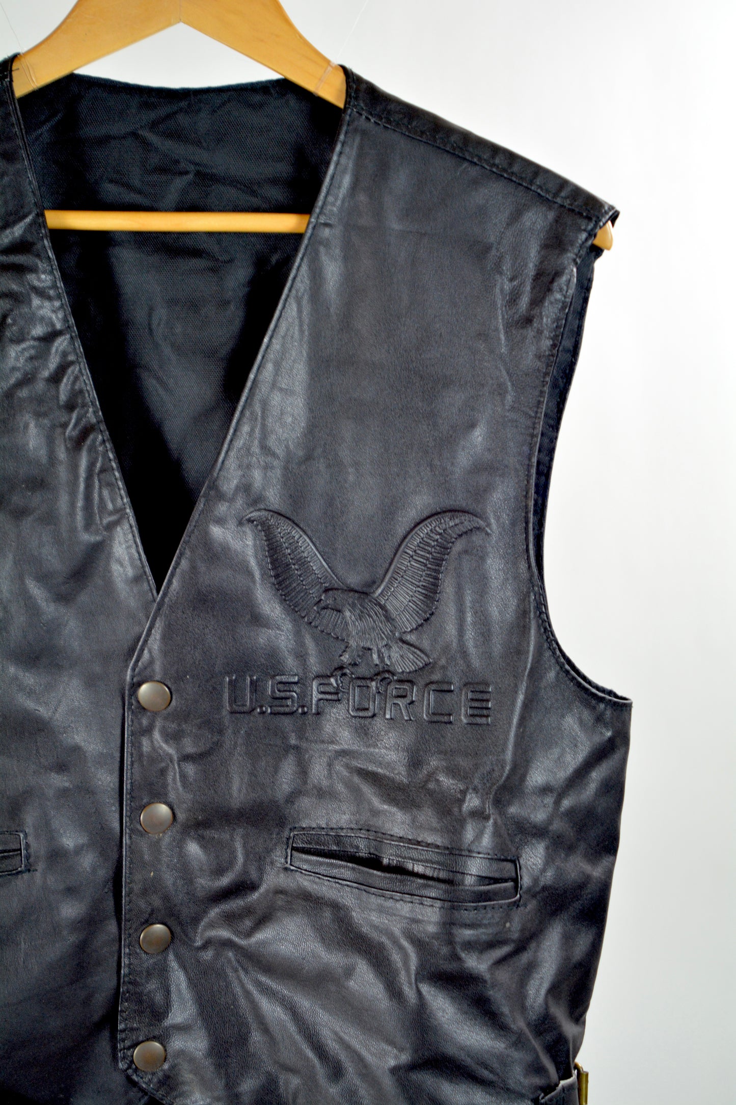 Gilet Vintage U.S. Force – Vera Pelle Nera con Aquila Goffrata – Made in Italy