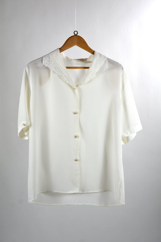 Camicia Vintage Avorio con Colletto in Pizzo