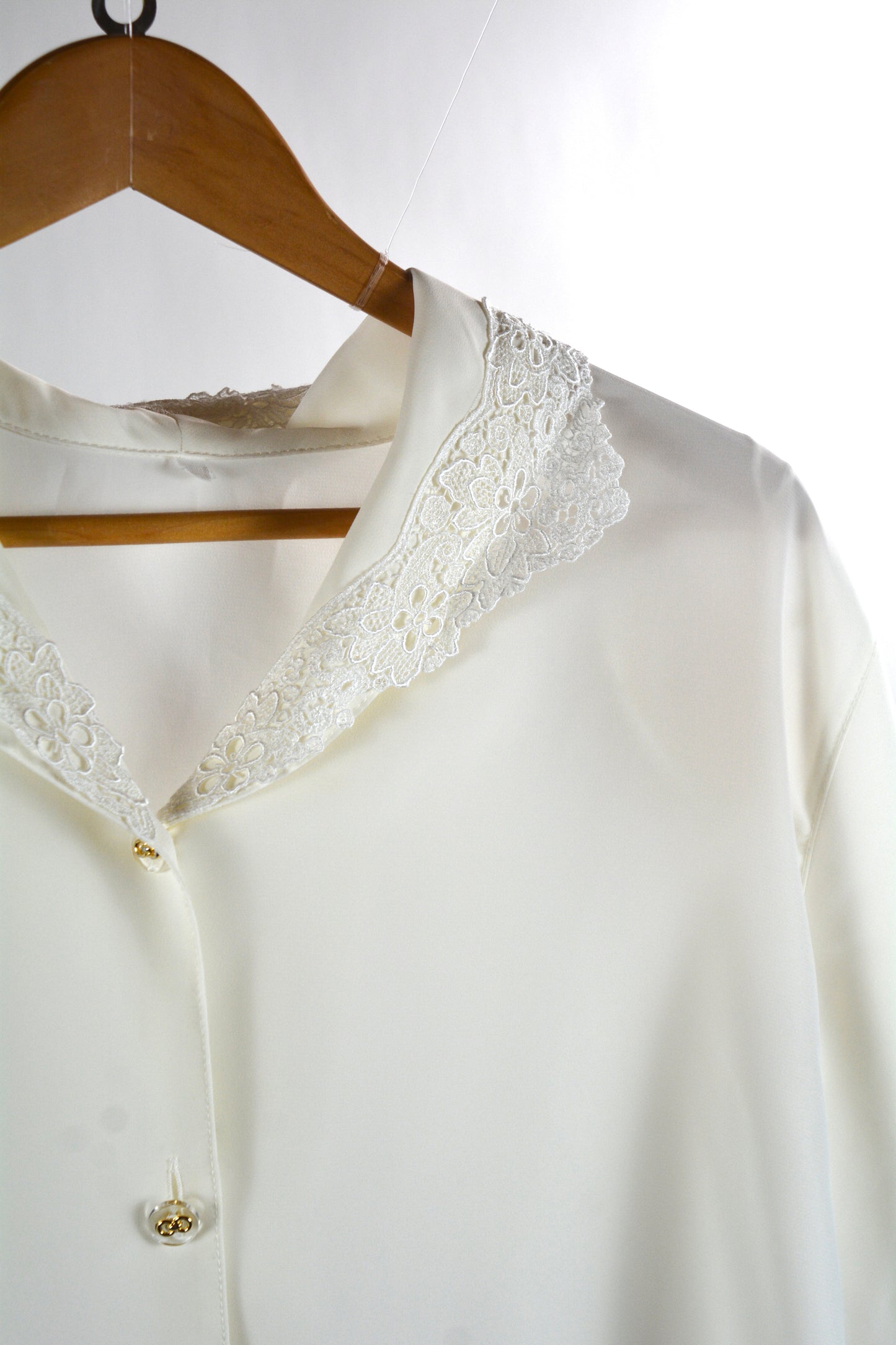 Camicia Vintage Avorio con Colletto in Pizzo