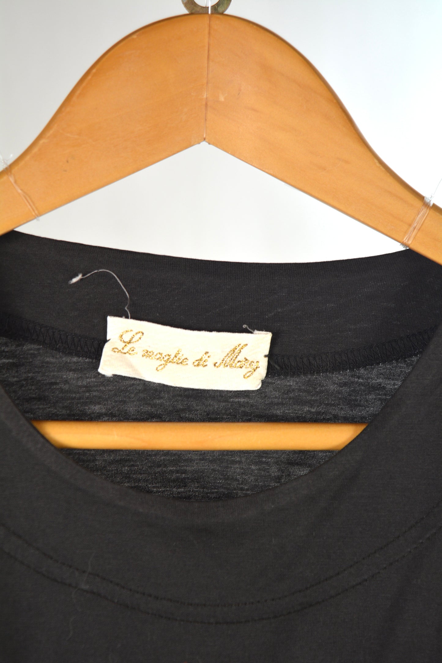 T-shirt Vintage Le Maglie di Mary – Stampa Etnica Nera