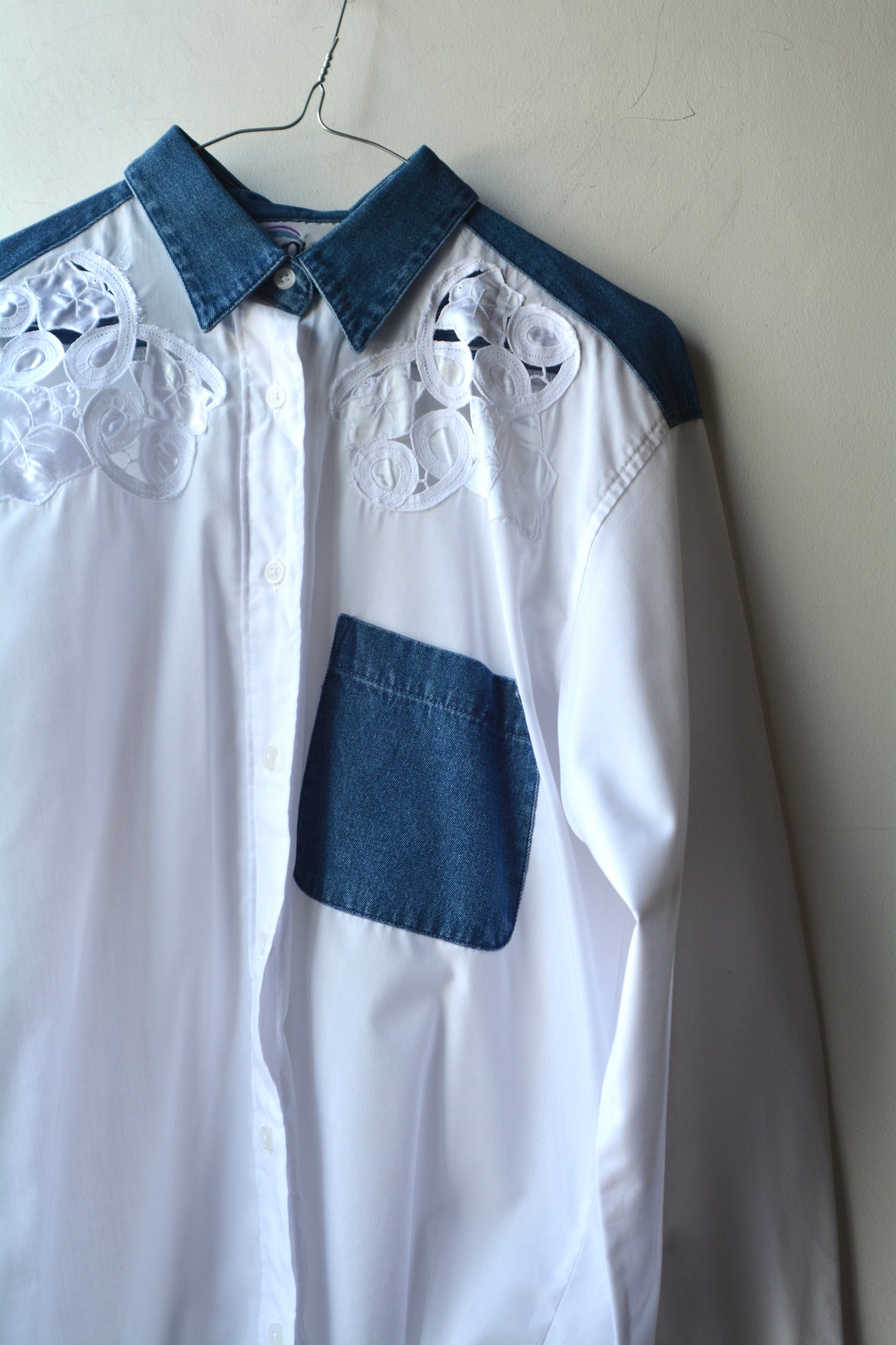 Las Olas Camicia Bianca Denim Ricamo Sangallo — Taglia S/M
