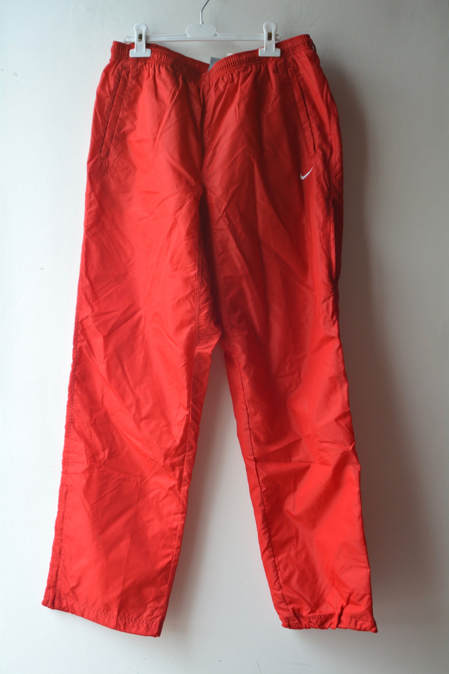 Nike Vintage Nylon Track Pants – Rosso Arancio Taglia M