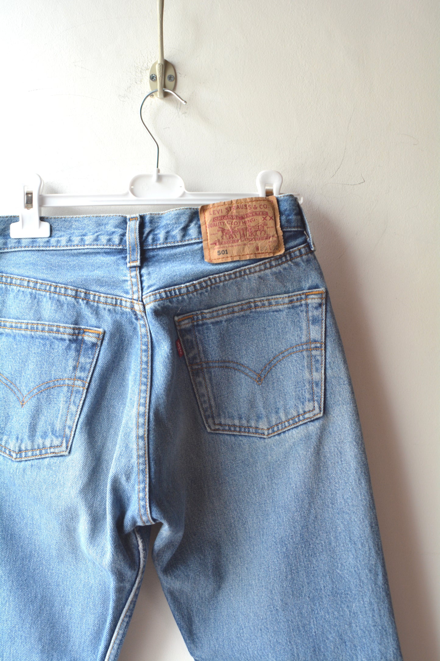 Levi's 501 Vintage Jeans – Red Tab W26 L30