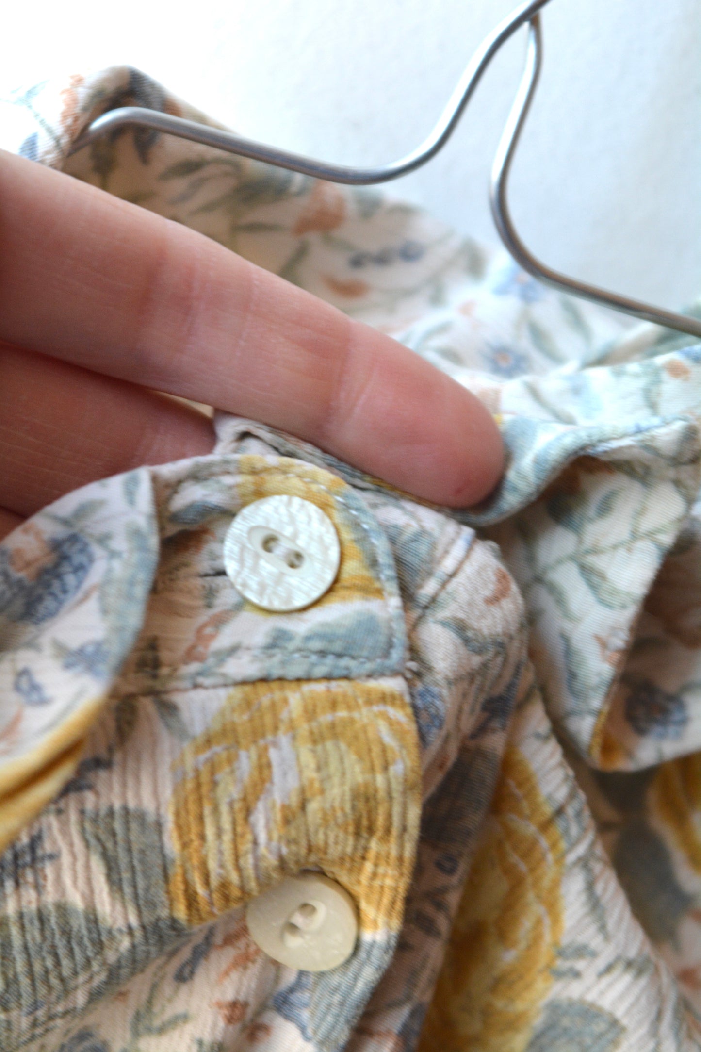 Blusa Vintage Floreale Acquerello Viscosa Giallo e Verde Salvia