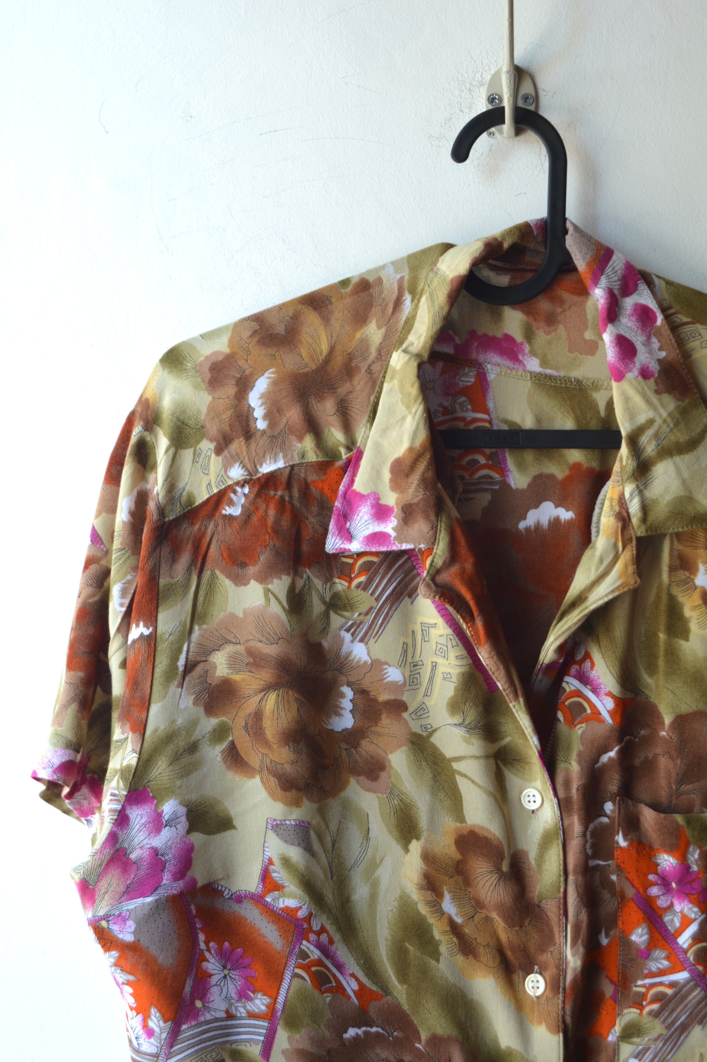 Camicia Vintage in Viscosa Stampa Floreale Orientale – Anni '70