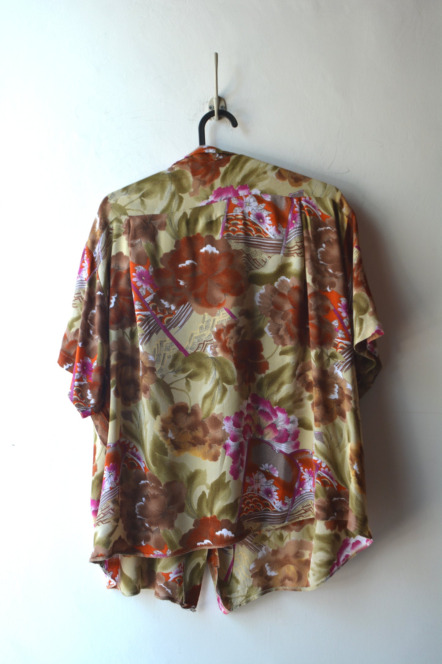 Camicia Vintage in Viscosa Stampa Floreale Orientale – Anni '70
