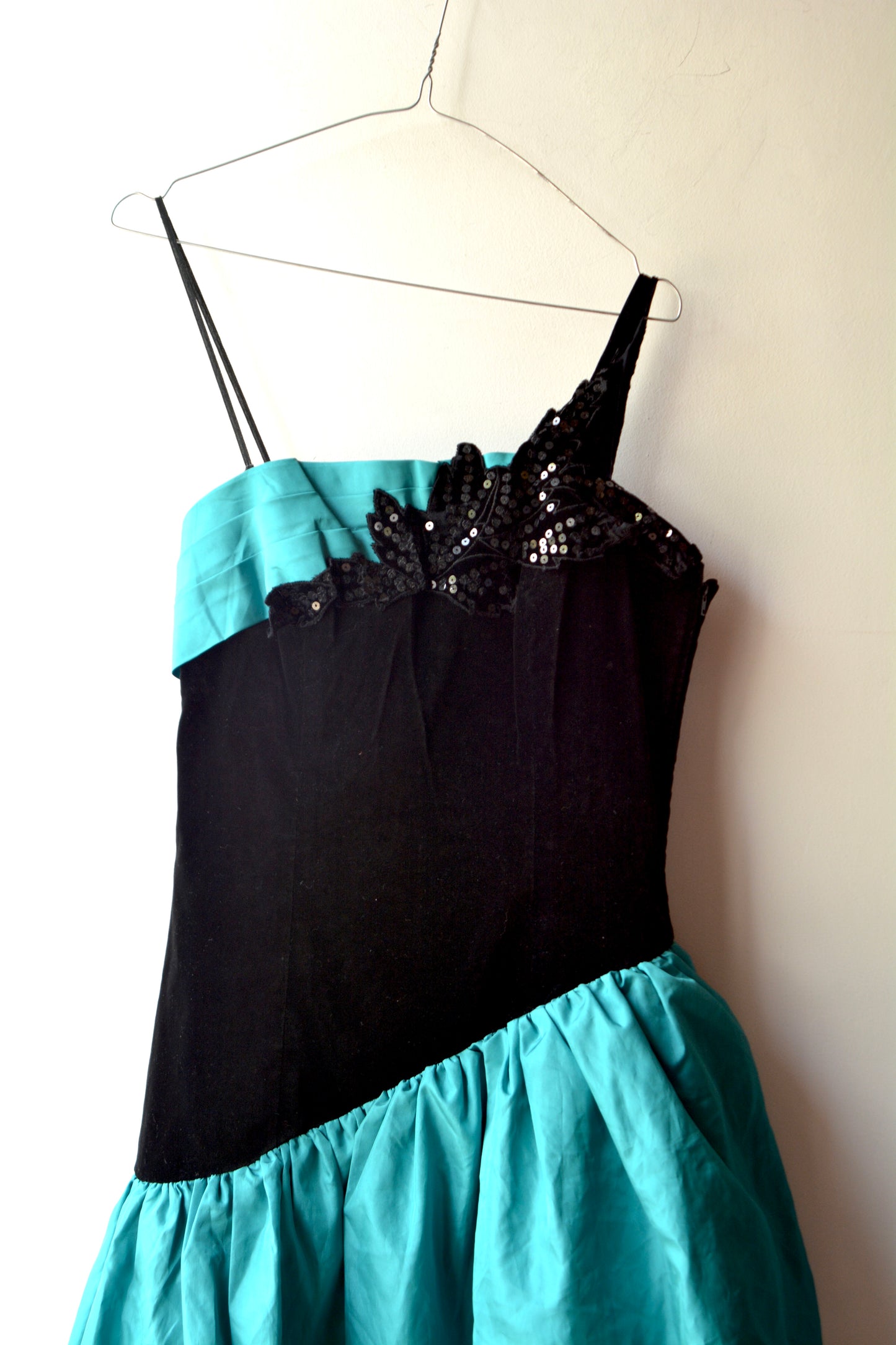 Vintage 80s Party Dress – Black & Teal