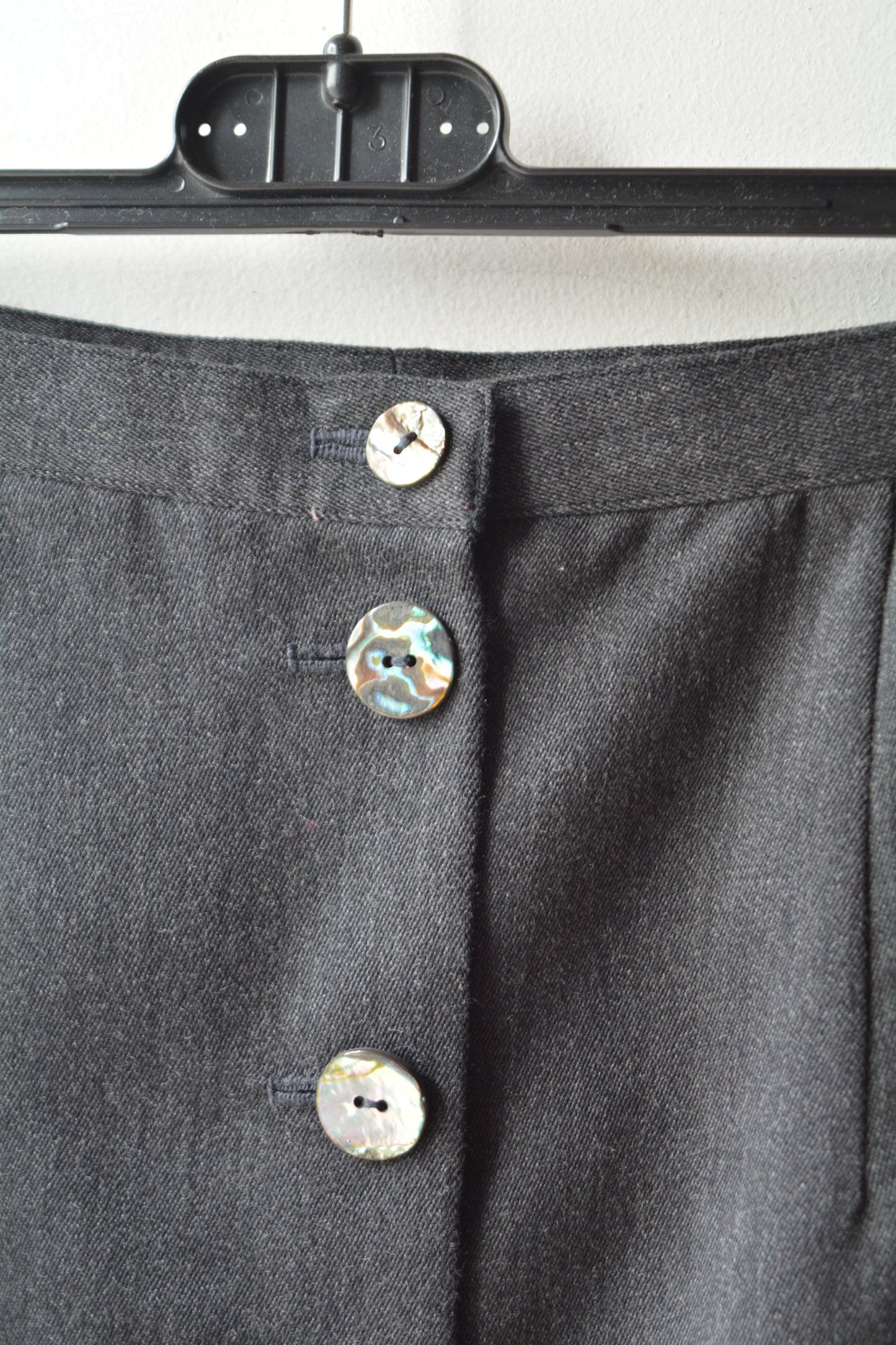 Gonna Midi Grigia Vintage – Altamoda Pura Lana Bottoni Madreperla