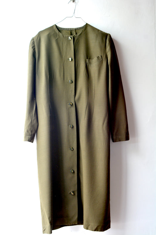 Soprabito Vintage Verde Oliva – Collo Coreana Bottoni Decorativi