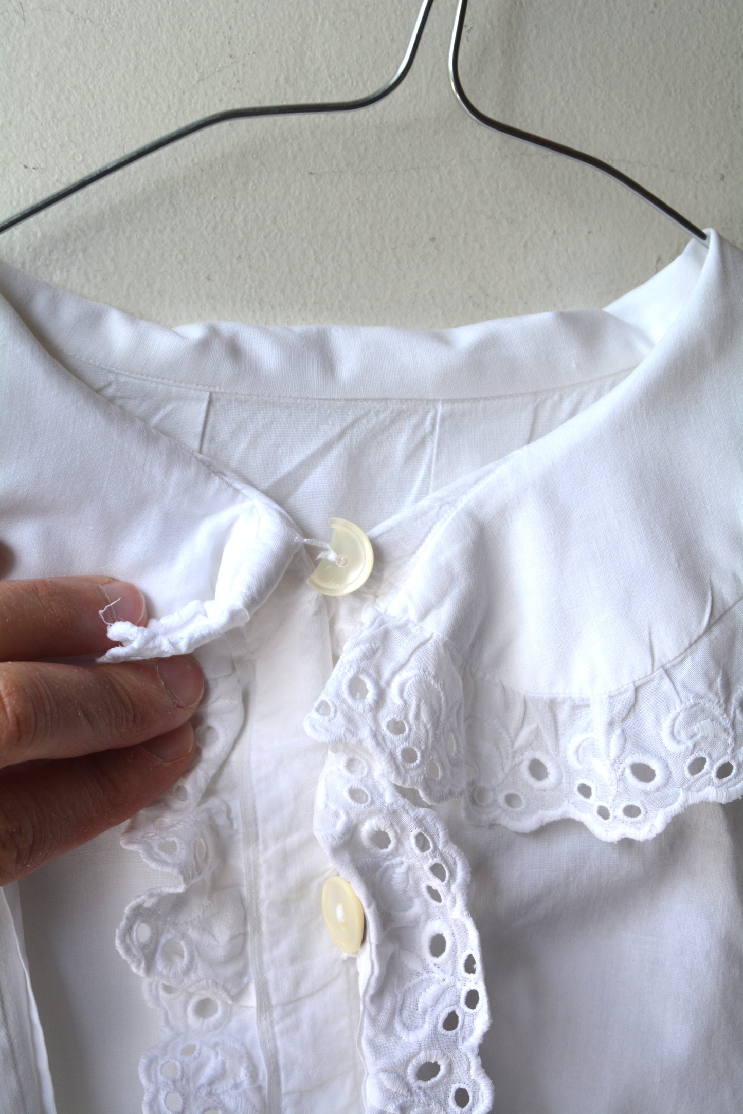 Camicia Vittoriana Bianca con Pizzo Sangallo – Vintage