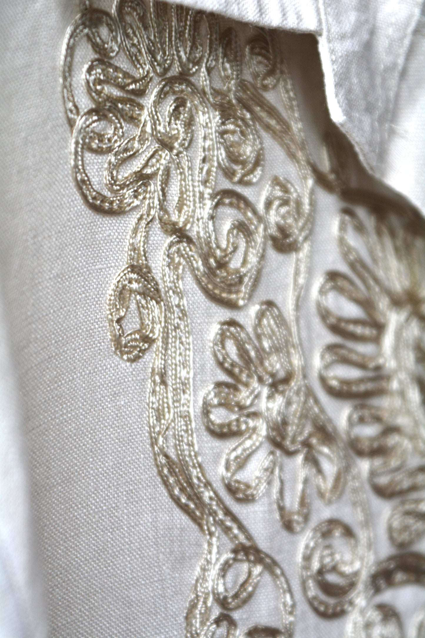 iO Donna — Camicia Lino Sabbia Ricamo Barocco Champagne