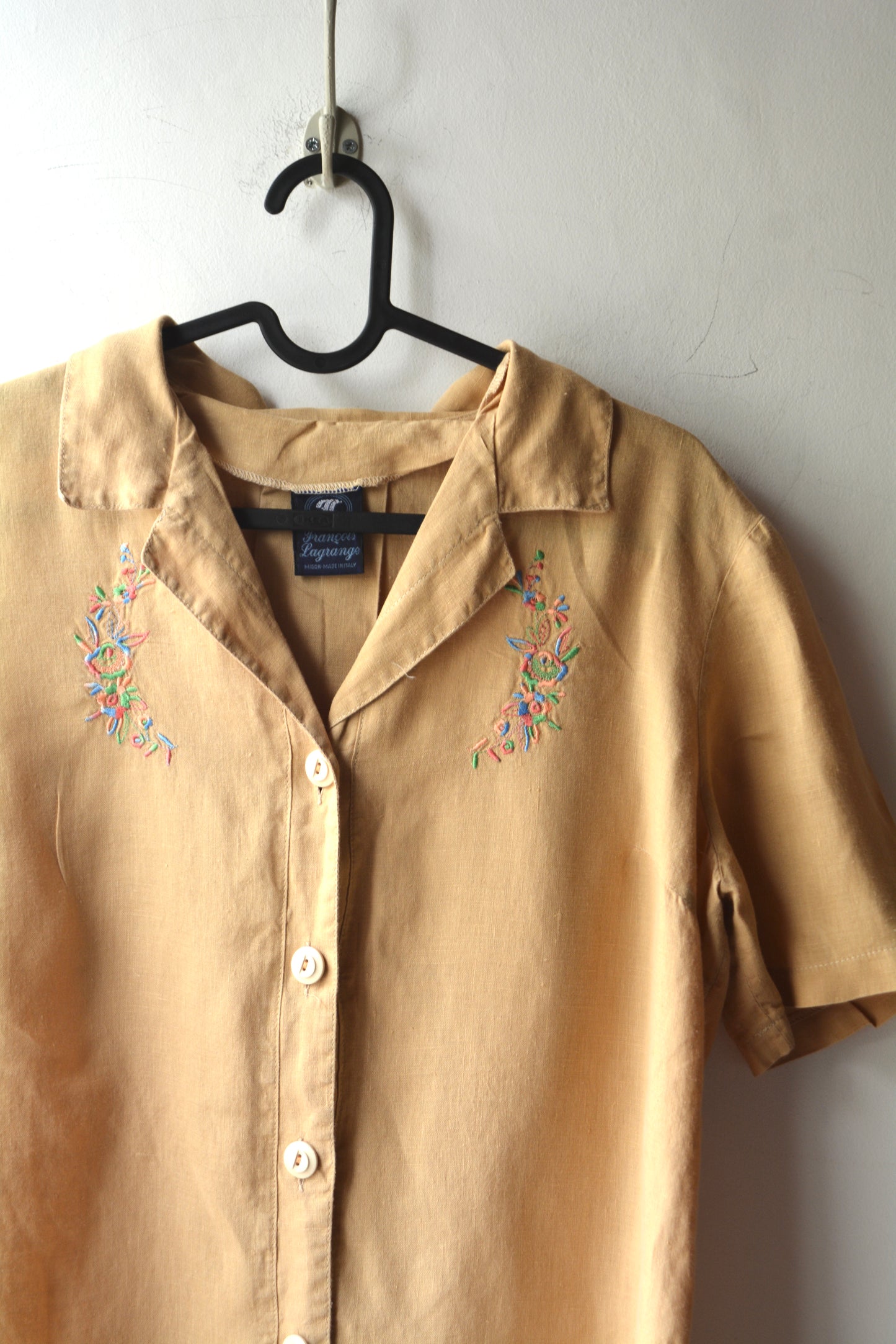 François Lagrange — Camicia Lino Ocra Ricamo Floreale Made in Italy