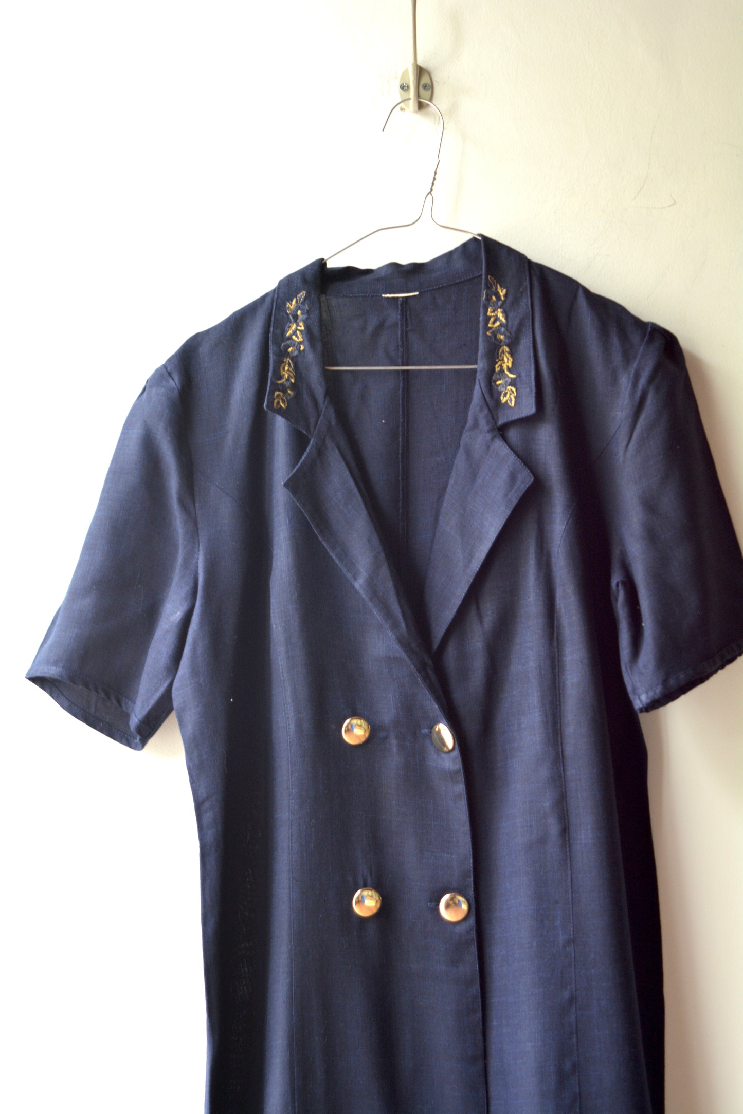 Abito Chemisier Vintage Lino Navy — Doppio Petto Ricamo Oro