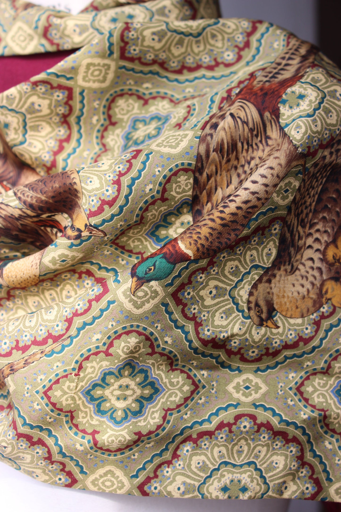 Sciarpa Vintage con Motivi Paisley e Uccelli 31x154cm