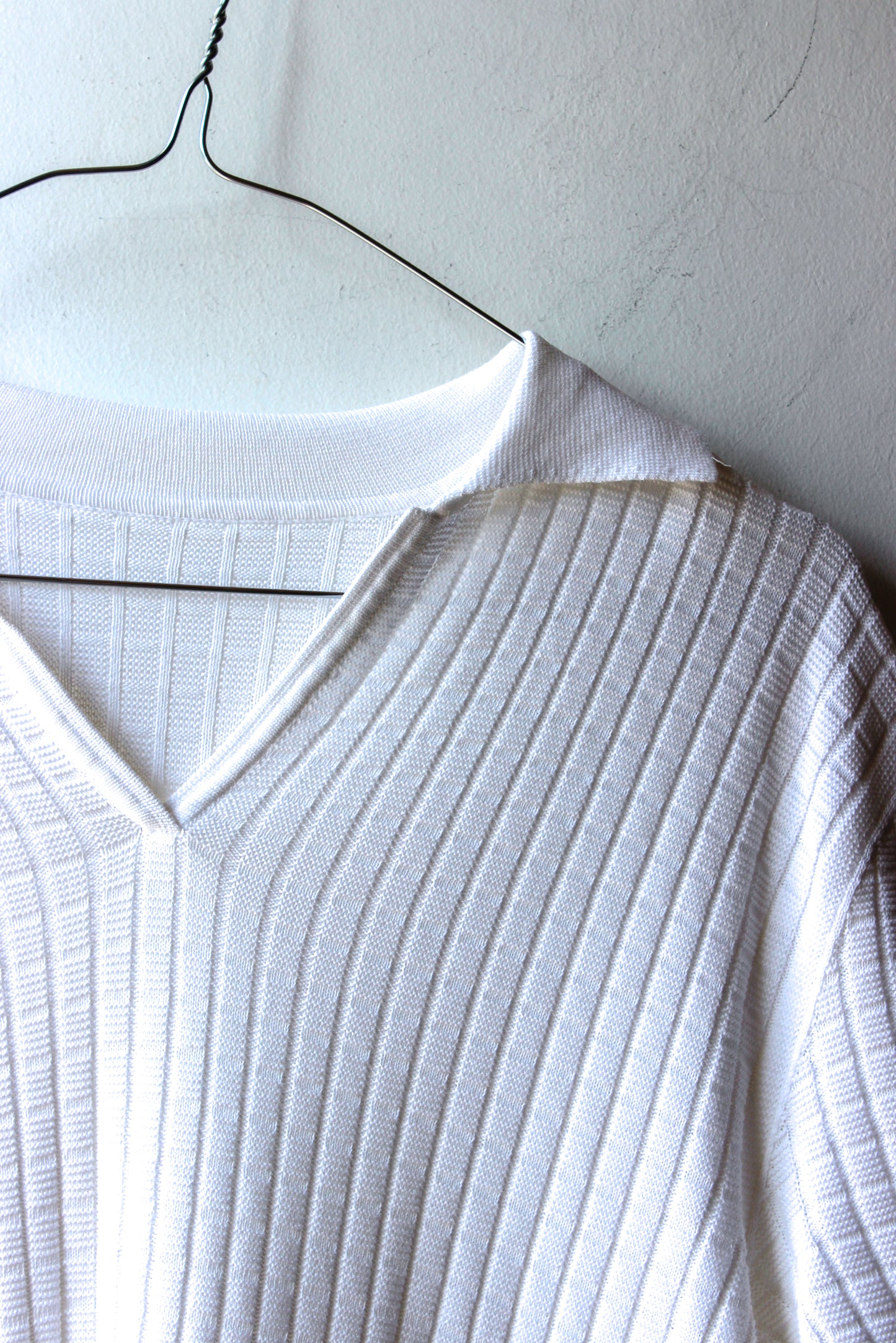 Maglia Vintage a Coste Bianca con Collo a V Taglia M