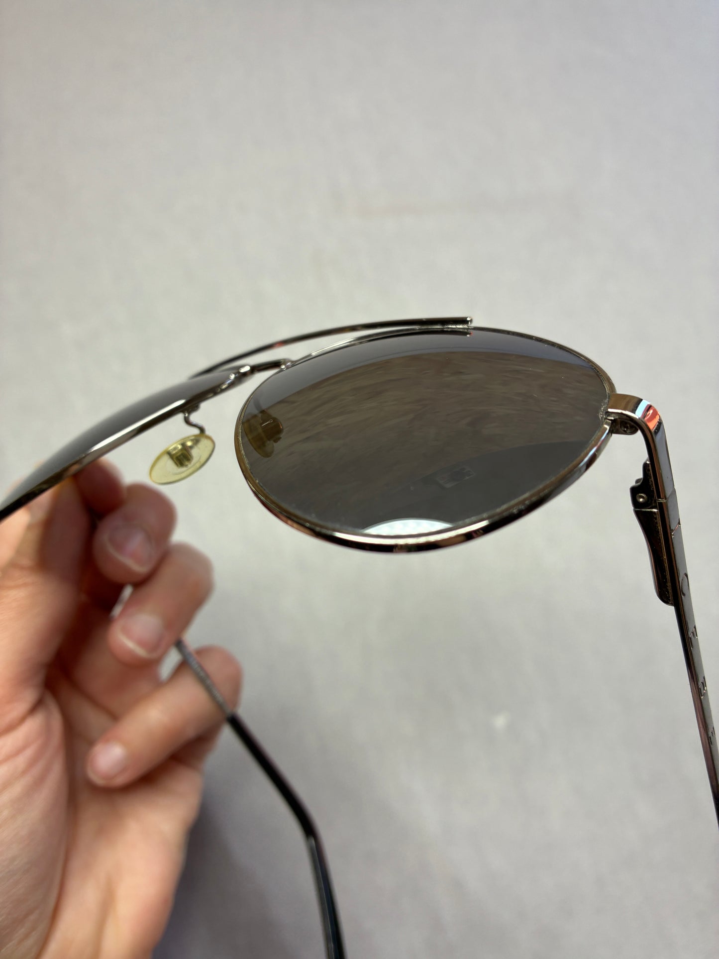 Iceberg — Occhiali da Sole Aviator Vintage Argentati Lenti Grigio Nero